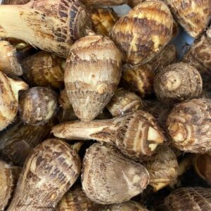 里芋の下ごしらえ