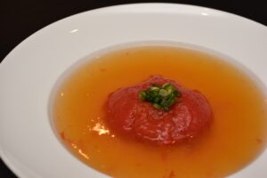丸ごとトマトの生姜スープ